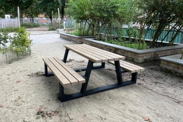 Rockwood® Picknicktafel Larix - Zwaar Kunststof - Sand Beige, Ophalen of Verzenden, Nieuw, Rechthoekig, Hout
