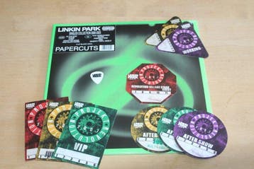 Linkin Park - Papercuts + Backstage Passes + Guitar Pick - 2, Nieuw in verpakking