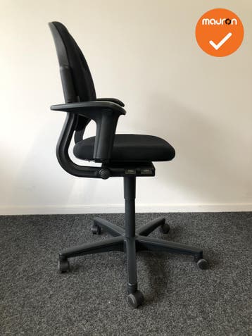 Ahrend 220 bureaustoel - 2D - nieuwe stoffering - 14 kleuren, Werkplek, Ophalen of Verzenden, Gebruikt, Stoel