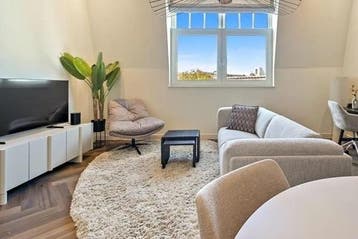 Appartement Eisenhowerlaan in Den Haag, Huizen en Kamers, Huizen te huur, Den Haag, Den Haag, Via bemiddelaar, Appartement