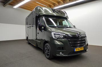 Renault Master Krismar Horsetruck, Dieren en Toebehoren, Verzenden, Gebruikt