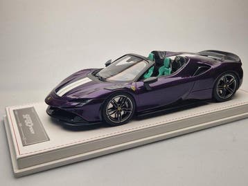 CE-Model 1:18 - Modelauto - Ferrari SF90 Spider - Paars, Nieuw