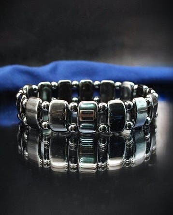 Prachtige Terahertz-armband in een fluweren geschenkdoos
