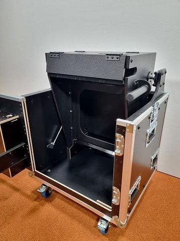 Flipcase - Behringer WING Compact incl. 2HE rackspace, Nieuw, Audio