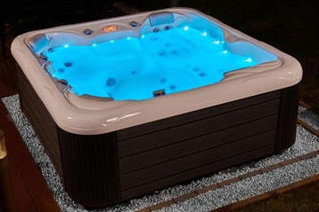 Europese jacuzzi / spa van Wellis - laag energieverbruik, Tuin en Terras, Bubbelbaden en Hottubs, Ophalen of Verzenden, Nieuw