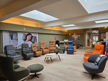 Nieuwe en gebruikte sta op stoelen in Schijndel, Minder dan 75 cm, Nieuw, Ophalen of Verzenden, Moderne relax fauteuils en sta op stoelen