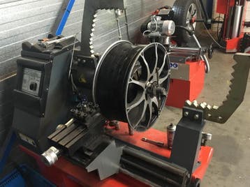 Bandenwissel , Wielenwissel , Monteren en balanceren, Diensten en Vakmensen, Auto en Motor | Monteurs en Garages, Apk-keuring