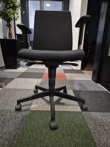 14x Nowy Styl Intrata ergonomische bureaustoel – Synchroon, Zakelijke goederen, Aankleding binnen, Gebruikt, Stoel