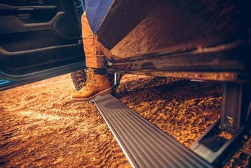AMP Research 2025 RAM 1500 (Gas ONLY) PowerStep Plug & Play, Ophalen of Verzenden, Nieuw