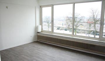 Te Huur 4 Kamer Appartement Koninginnesingel In Venlo, Huizen en Kamers, Utrecht-stad, Direct bij eigenaar, Appartement, Venlo