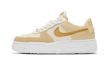 Nike Air Force 1 Low Pixel Sail Coconut Milk (Womens), Nieuw