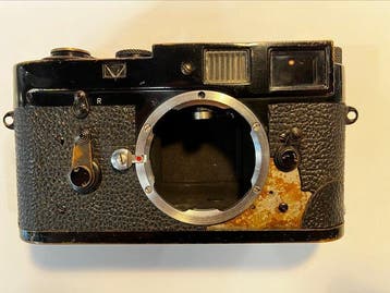 Leica M2 Black Paint Meetzoeker camera