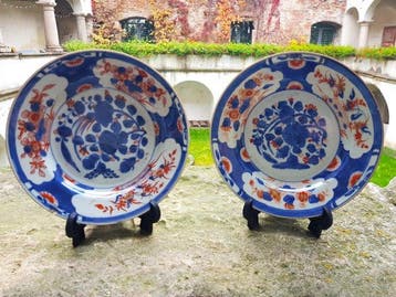 Prachtige paar Imari-borden uit de Qing-dynastie – Blauw,