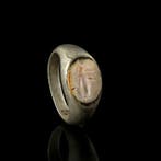 Oud-Romeins Zilver Zegelring, karneool-intaglio met Athene