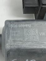 Raammotor rechts achter VW Golf VII bj.2016 Artnr.5Q0959812, Gebruikt, Volkswagen