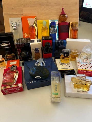 Themacollectie - Collectie van 20 parfumminiaturen met