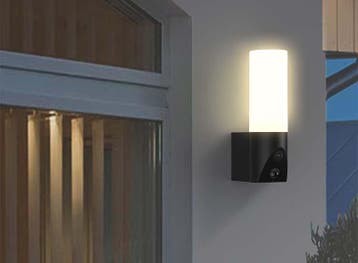 Qnect Wifi Buitencamera met Verlichting - Bewegingsdetectie, Verzenden, Nieuw