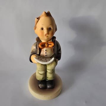 Goebel - Beeldje - Hummel #135/0 - Heldentenor / Soloist -