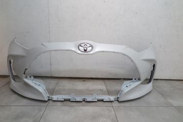 voorbumper Toyota Yaris IV 52119-0DA00, Verzenden, Gebruikt