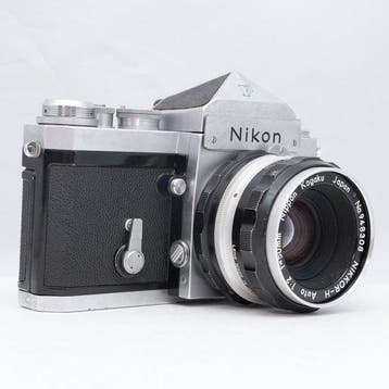 Nikon F Eye-Level Silver + Nikkor-H Auto 50mm F2 Analoge, Nieuw