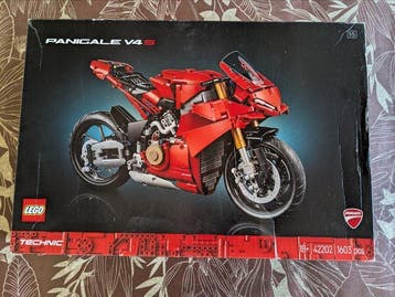 Lego Set - 42202 - Technic - Panigale V4 S, Nieuw