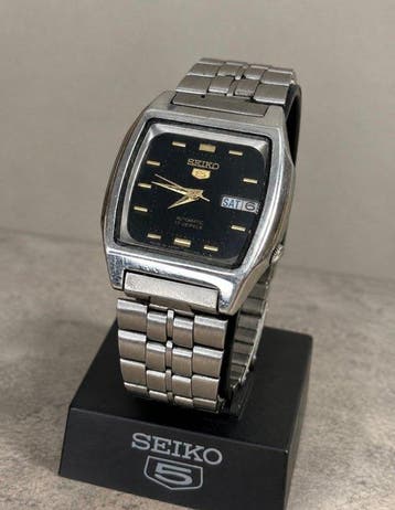 Seiko - Seiko 5 Automatic - Vintage TV Case - Black & Gold