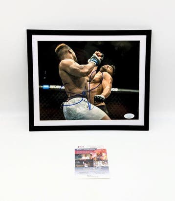 Francis Ngannou - Gesigneerde foto - JSA-gecertificeerde, Nieuw