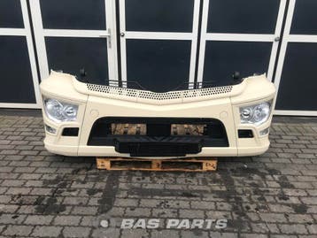 Bumper Mercedes Actros MP4 A 960 310 23 22, Ophalen, Gebruikt, Mercedes-Benz, Carrosserie en Plaatwerk
