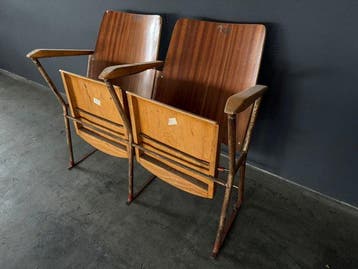 Fauteuil - Hout - Twee fauteuils voor de cinema.
