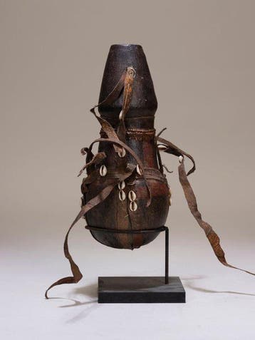 Samburu melkcontainer “Mila” – Kenya – kalebas, huid, vezel