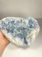 Natuurlijke celestietgeode: kristalmonster met hoge