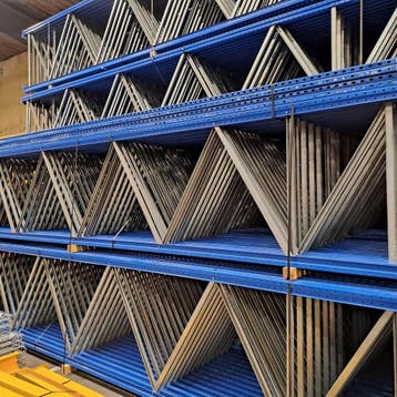 Gebruikte Esmena palletstelling 2450x3600x1050 mm (hxbxd) 2