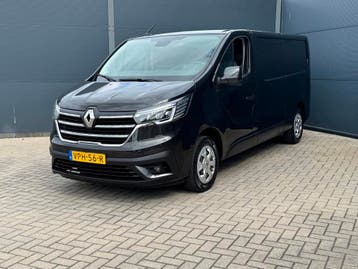 Renault Trafic 2.0 dCi 130 T30 L2H1 / nwe model / Carplay /, Gebruikt, Euro 6, Renault, Zwart