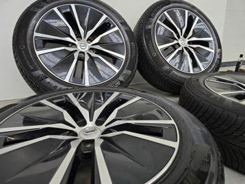 Demo Volvo XC40 XC60 XC90 19 inch winterbanden Black/Polishe, 19 inch, Banden en Velgen, Nieuw, 235 mm