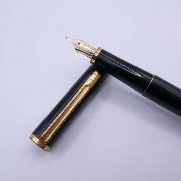 Pilot - Pilot Fountain Pen Black 14K-585 Gold Nib - Zonder, Verzamelen, Pennenverzamelingen, Nieuw