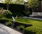 sculptuur, gans in vlucht op marmeren zuil - 33 cm -
