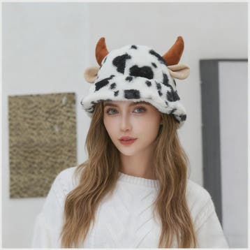 Warme Koeienprint Bucket Hat met Hoorns - Fleece Gevoerd & V
