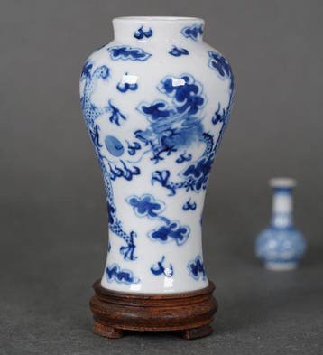 Vaas - Porselein - China - Qing-dynastie (1644-1912) - Drie