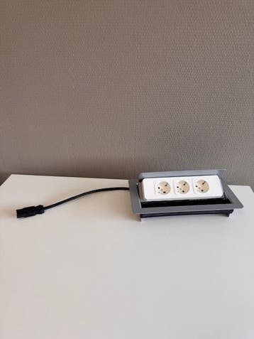 AH Meyer Netbox MEB3 Aluminium elektrificatie bureau, Vergader- of Presentatieruimte, Ophalen of Verzenden, Gebruikt, Overige typen