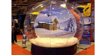 Goedkoop een Snowglobe huren vanaf €1.203,95,- per HD, Nieuw