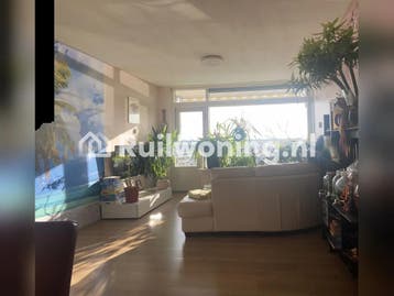 Ruime flat in Meppel zoekt woning in Amsterdam, Huizen en Kamers, Amsterdam