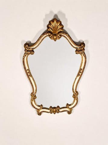 Spiegel- Rococo-stijl verguld wandspiegel met schelpenkroon