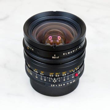 Leica Elmarit-R 19mm f/2.8 (11258) - with 12546 Rectangular