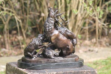 sculptuur, bronzen sculptuur van een hertenjacht - 10 kg -, Antiek en Kunst