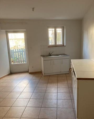 Te Huur Studio Woenselsestraat In Eindhoven, Huizen en Kamers, Kamers te huur, 20 tot 35 m², Eindhoven