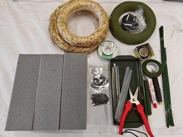 Kerstpakket startpakket hobby en bloemschikken basis 57,50, Ophalen of Verzenden, Nieuw