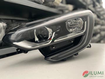 RENAULT MEGANE 4 LED  KOPLAMP LINKS 260602792R, Verzenden, Gebruikt, Renault