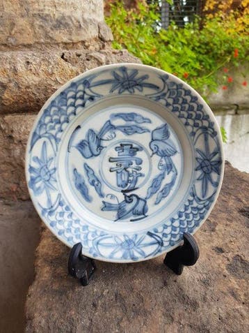 Authentieke 17e-eeuwse Chinese Swatow blauw-witte