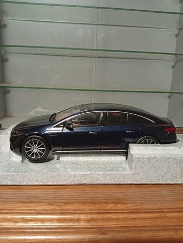 NZG 1:18 - Modelauto - Mercedes Benz EQS (V297) 2021, Nieuw