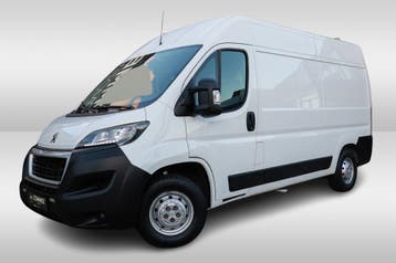 Peugeot Boxer 2.2 BlueHDi 140 L2H2 3.3t, Stof, Gebruikt, Zwart, Trekhaak